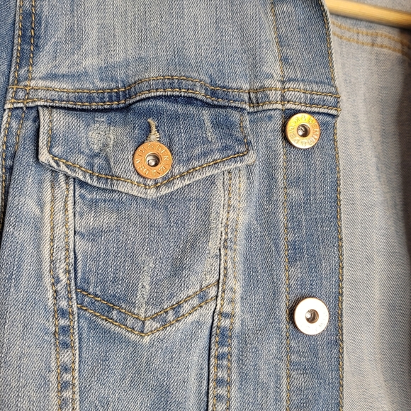 H&M Size 2 Medium Wash Jean Jacket - Picture 3 of 6
